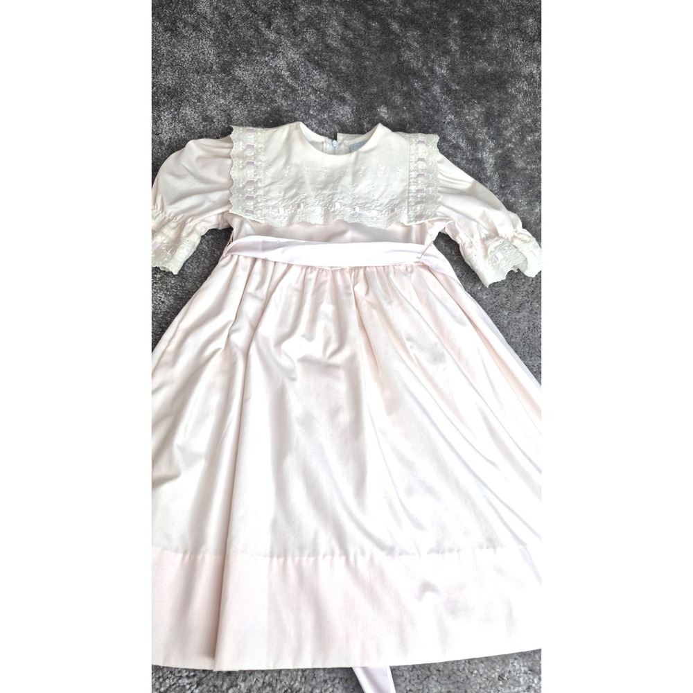 THE CHILDREN'S HOUR Girls Dress Vintage Eyelet Bib Front Girls 5 Made in USA